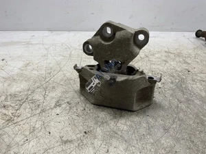 VOLKSWAGEN Crafter SY_,SX_ SY ,SX Engine Mount Left Side - Picture 1 of 5