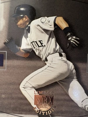 2004 Skybox Limited Edition - #33 Ichiro Suzuki - Image 1 of 3