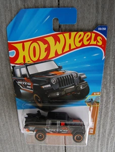 2025 Hot Wheels SUPER TREASURE HUNT 20 Jeep Gladiator w/2 bikes 2020 moc - Picture 1 of 5