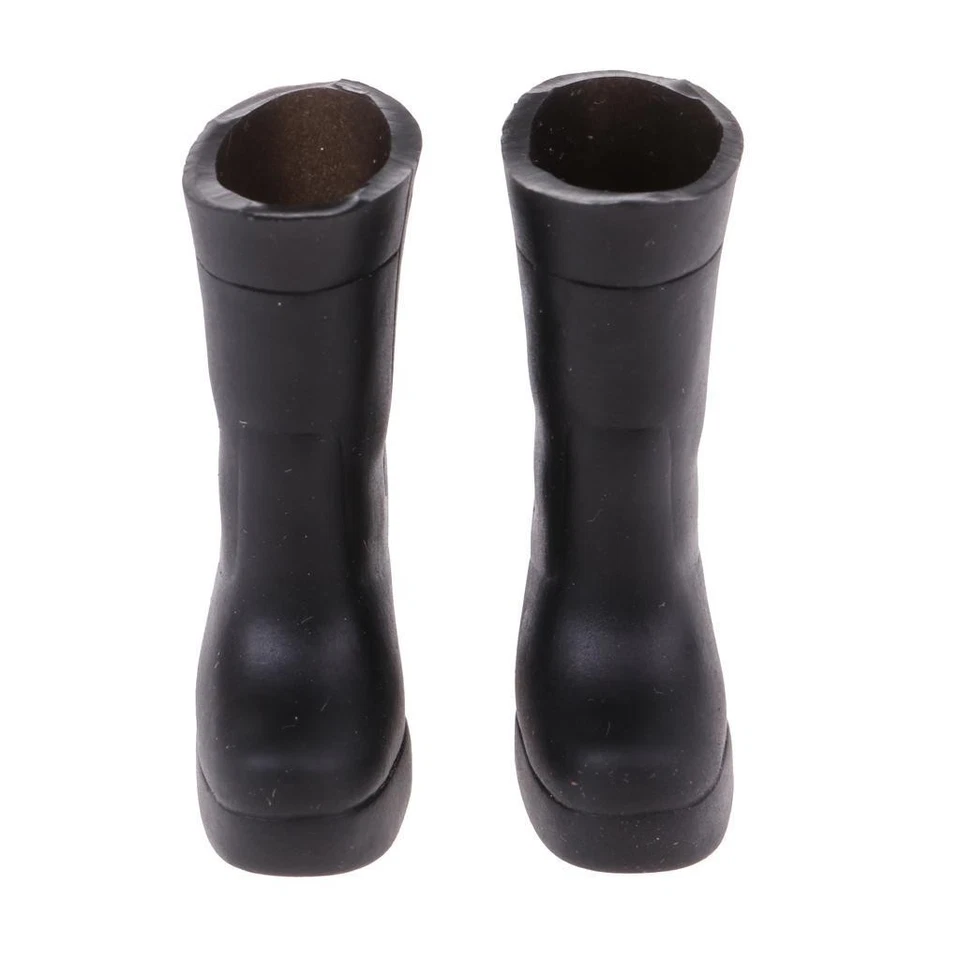 Scarpe Per Stivali In Plastica Per Accessori Per Vestiti Per Bambole Licca Da 12 - Immagine 1 di 4