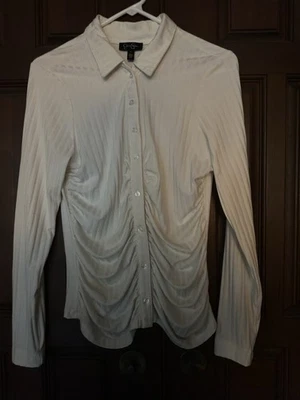 Blusa de lujo acanalada con botones caprichosa marfil para mujer Jessica Simpson L Foto 1 de 4