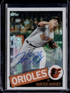 Topps '85 2020 paquete plateado cromo serie 2 autógrafos #85TC5 Hunter Harvey - Imagen 1 de 2