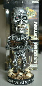 NECA  In Box Head Knockers Terminator 2 Endoskeleton Bobblehead Hand Painted 8" 