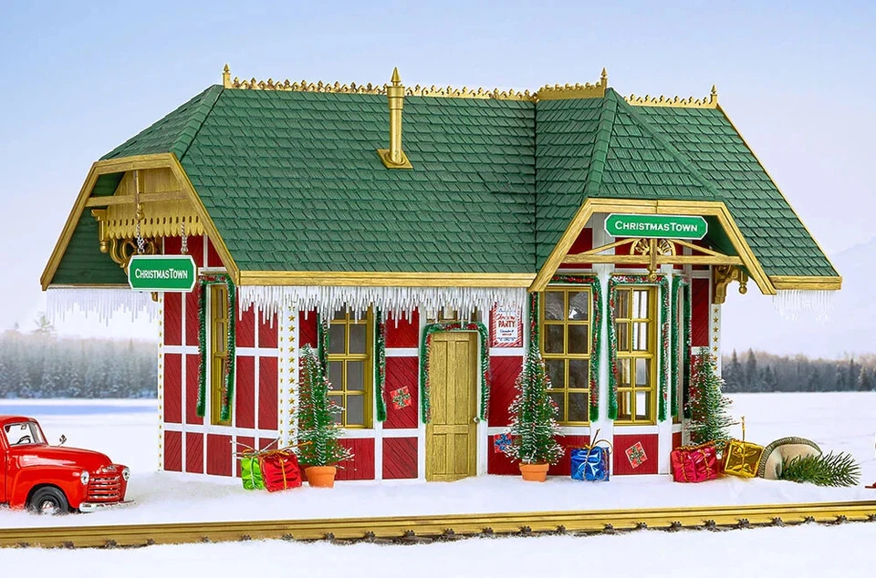 Piko G Scale 62268 ChristmasTown Station, Building Kit (G-Scale) - Image 1 of 1