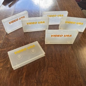 6 Video USA Vintage Store Scatole Noleggio Vhs - Foto 1 di 6