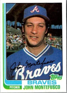 1982 Topps John Montefusco #697 Atlanta Braves Baseball Card - Picture 1 of 2