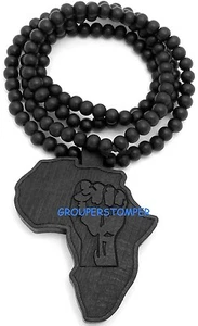 Africa Map Power Fist Pendant Necklace With 36 Inch Wood Bead Chain - Bild 1 von 10