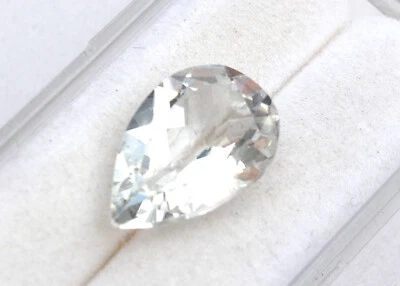 Topacio blanco corte pera de 6,36 quilates Foto 1 de 4