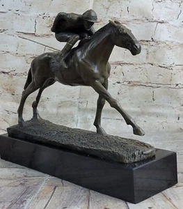 MARAVILLOSO CABALLO DE CARRERAS DE BRONCE PURO Y JINETE ESTATUA ESCULTURA ESTATUILLA DECORACIÓN - Imagen 1 de 10