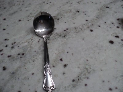 CUCHARÓN ROSA VALLEY W.M.A ROGERS ONEIDA LTD Foto 1 de 4