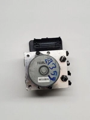 Módulo de montaje de bomba de freno antibloqueo Kia Soul 2011 ABS 2,0 L sin suspensión deportiva OEM Foto 1 de 4