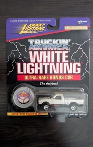 Johnny Lightning 1991 GMC Syclone White Lightning Chase 1:64 Truckin' America - Picture 1 of 2