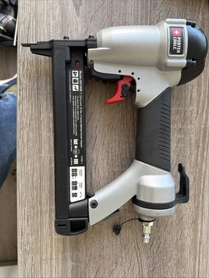 Степлер Porter Cable узкая головка 18 калибр NS100B - Изображение 1 из 4