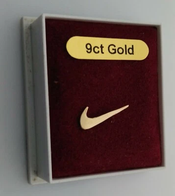 9 carat yellow gold 375 single retro nike earring butterfly fastened , left side - Image 1 of 4