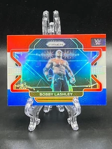 BOBBY LASHLEY Rojo Blanco Azul PRIZM #29 2022 PANINI PRIZM INSERTO WWE - Imagen 1 de 2