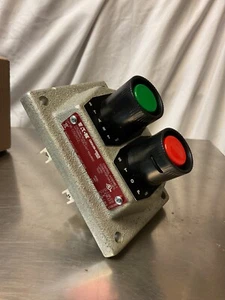 New Eaton Crouse-Hinds DSD922 Explosion Proof Front Cover Assembly - Picture 1 of 7