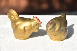 Mid Century, Gold Keramik Henne, Salz / Pfefferstreuer - Bild 1 von 6