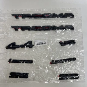 Toyota Tacoma 2016-2023 8 piezas emblema negro mate conjunto SR5 Limited V6 4x4 nuevo - Imagen 1 de 5