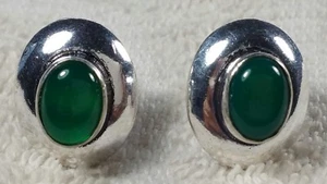 GREEN AGATE OVAL DESIGN 14mm POST STUD STERLING SILVER EARRINGS 4g - Picture 1 of 7