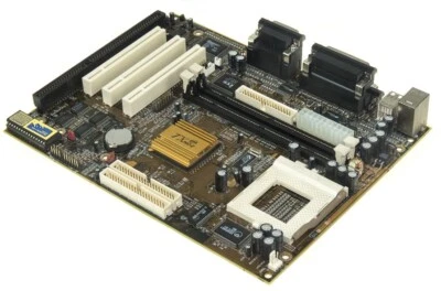 Motherboard IT8770F Socket 7 2x Sdram Isa 3x PCI - Image 1 of 2