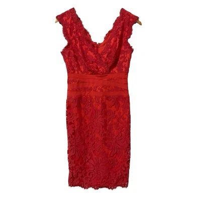 Vestido Tadashi Shoji floral bordado renda recortado gola V tamanho 6 pequeno vermelho - Imagem 1 de 4