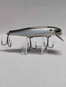 Vintage Pflueger Mustang Wooden Saltwater Striper Fishing Lure - Picture 1 of 10