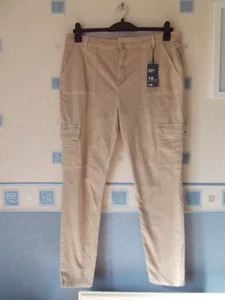NEW LADIES CARGO JEANS STONE SIZE 18 *DENIM CO* - Picture 1 of 3