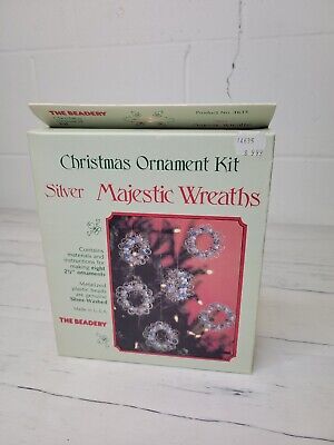 NOS Vintage The Beadery Holiday Beaded Ornament Kit Silver Majestic Wreaths • 16.91€