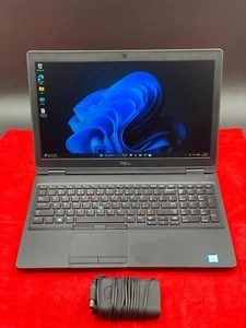 DELL LATITUDE 5590 15.6" FULLHD i5-8250U 8GB RAM 512GB NVMe SSD WIN 11+CHARGER - Picture 1 of 19