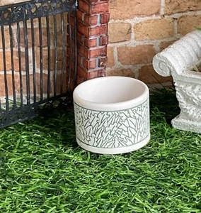1:12th Dolls House Miniature Large Decorative Planter Pot NEW Garden Handcast - Picture 1 of 5