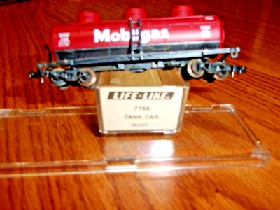 Life-Like a 7766 N-scale Mobil Tankcar #238 - Image 1 of 2