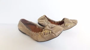 NEW Johnston & Murphy Women's Flexible Ballet Flats LEATHER Elastic Gold Shoes - Picture 1 of 12