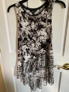 SimplyVera Wang Womens Sz Med Tank Top Tunic Blouse Sleeveless Blk and Wh Preown - Picture 1 of 4