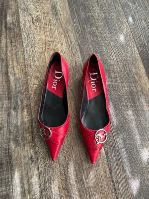 Auténtico ballet rojo plano Christian Dior para mujer. Talla -7  Foto 1 de 4