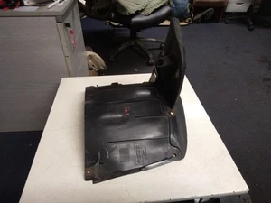 BMW E39 5 SERIES DRIVERS (O/S) FRONT LOWER WHEEL ARCH LINER 7008690. - Picture 1 of 18