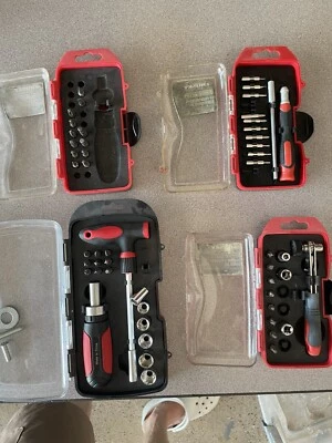 Husky Ratcheting Screwdriver Set Lot - Image 1 of 4