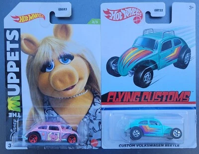 HOT WHEELS CUSTOM VOLKSWAGEN BEETLE LOT 2 MUPPETS/MISS PGGY & FLYING CUSTOMS MIP - Image 1 of 2