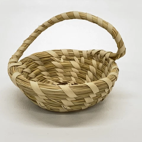 Miniature Gullah Sweetgrass Basket 3" Round Twisted Handle Signed South Carolina Cover