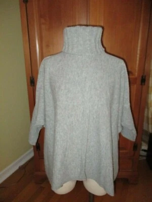 Suéter poncho dividido feminino Diane Von Furstenberg cinza lã cashmere tamanho P/S - Imagem 1 de 4