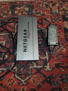 NETGEAR PROSAFE GS110TP 8-PORT GIGABIT POE SMART SWITCH 2 GB FIBER SFP used - Picture 1 of 4