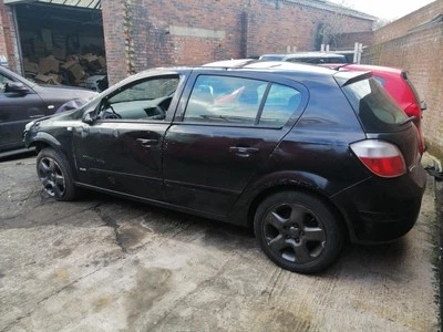 VAUXHALL ASTRA MK5 H 2004 - 2012 PARCEL SHELF HATCHBACK 5 DOOR 13129746 - Image 1 of 4