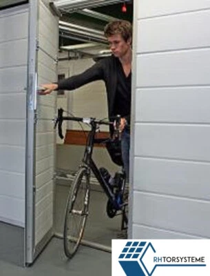 Garagentor Sektionaltor mit Schlupftüre - Bild 1 von 2