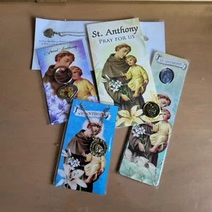 Menge Vintage katholischer Antonius Medaille auf Gebetskarte Halskette Schlüsselanhänger Padua - Bild 1 von 7