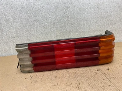 Luz trasera de pasajero derecho Mercedes R107 450SL 560SL 1973-1989 OEM S5351 DW Foto 1 de 4