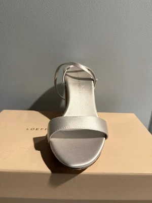 LOEFFLER RANDALL ALICE 45 MM SATINADO TALLA 5 B. PRECIO DE VENTA SUGERIDO POR EL FABRICANTE $295.00 Foto 1 de 4