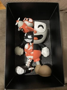 🔥Youtooz Cuphead Revealed Vinyl Figure 12" 1FT Sold Out NIB Limited ON HAND 🔥 - Picture 1 of 5