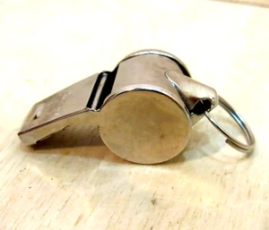 🎶  VINTAGE Chrome COGHLAN’S WHISTLES with CORK BALL #vt - Picture 1 of 5