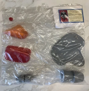 NEW Unopened Package of Vespa GS 150 Scooter Parts - Clauss Studios - Bild 1 von 2