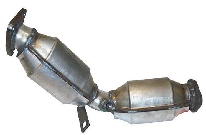 Convertidor catalítico de ajuste directo Eastern Catalytic para Infiniti FX35 Foto 1 de 1