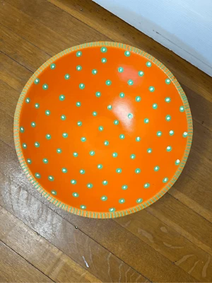 Tigela decorativa de madeira laranja pintada à mão 11,5" - pintada na África - Imagem 1 de 4